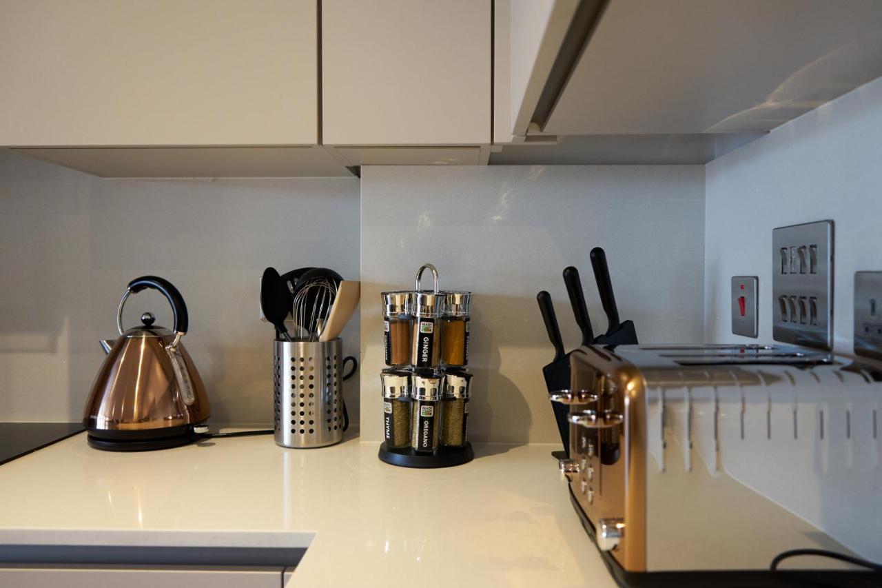 Luxury City Escape Apartments Лондон Екстериор снимка